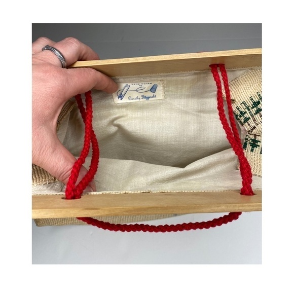 Vintage Hand Woven And Wood Purse by Dorothy Fitzgerald - Picture 4 of 10